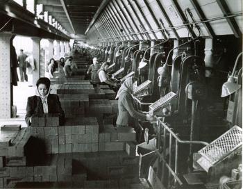 Women working on a brick production line at Stewartby